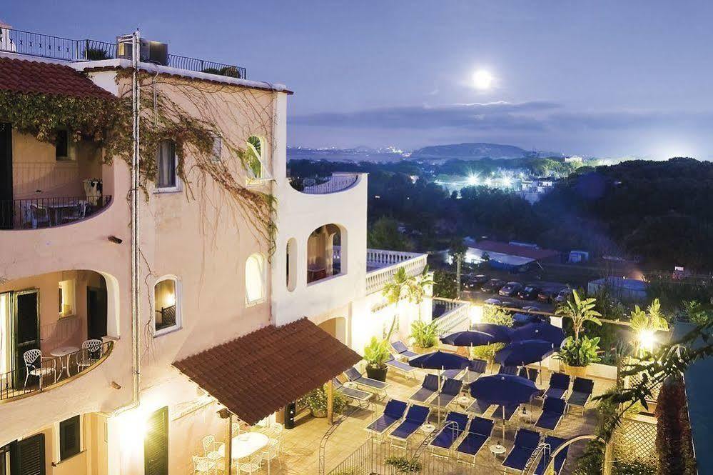 Hotel Bellevue Benessere & Relax イスキア島 エクステリア 写真